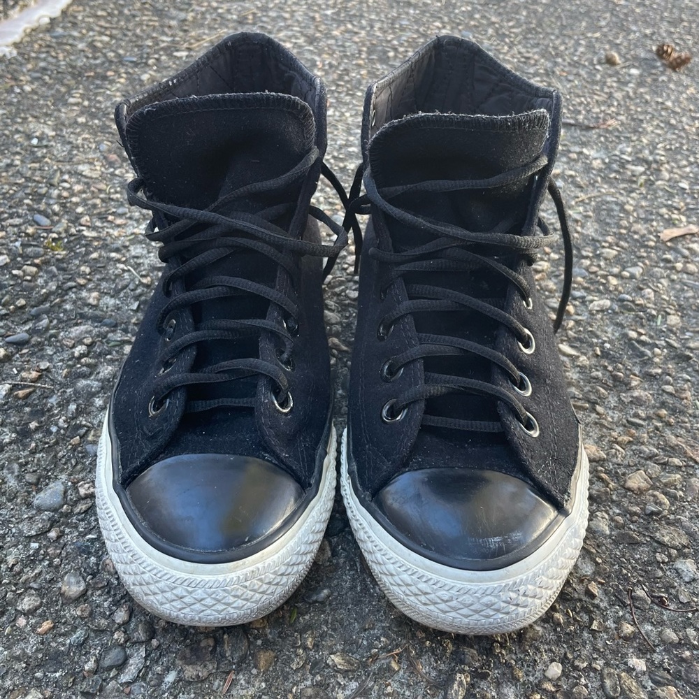 Converse/Chuck Taylor’s Black wool high tops Men’s size 7.5/Women’s size 9.5